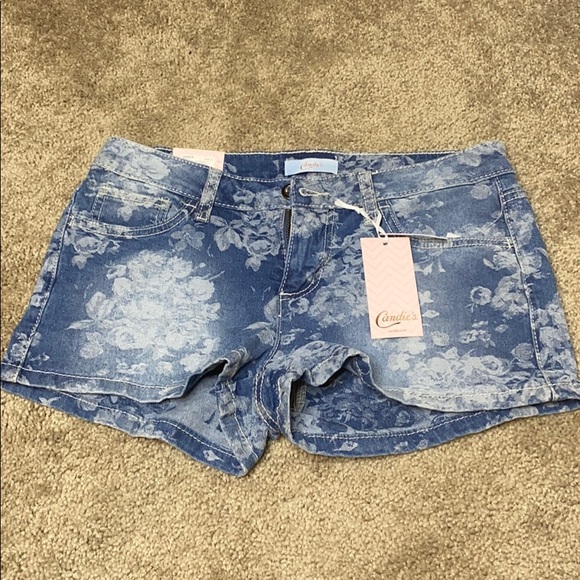 Candie's Pants - NWT Candies Jean shorts with floral pattern Candie's Pants - NWT Candies Jean shorts with floral pattern